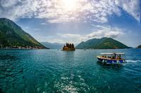 mussel-tasting-tour-by-speed-boat.-montenegro.jpg