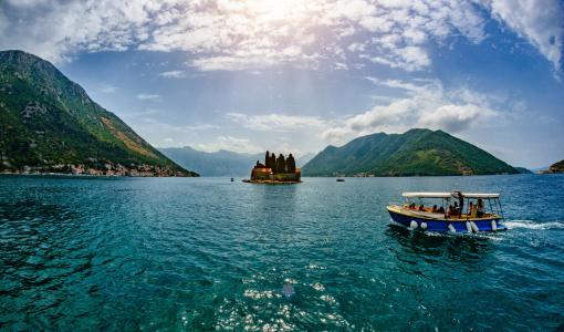 Press release: Regent Seven Seas Cruises® Reveals 65 Unique Excursions Exclusive to Seven Seas Splendor™