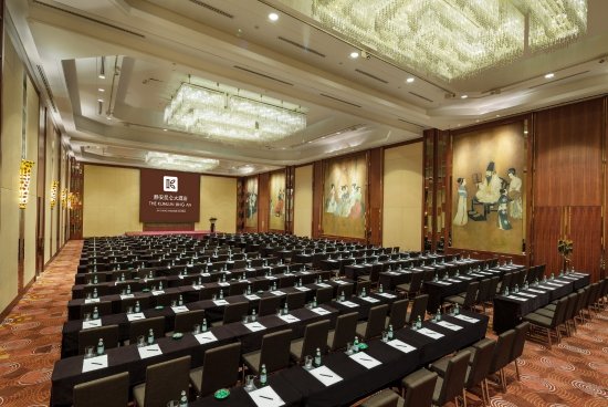 grand-ballroom-at-the-kunlun-jing-an.jpg