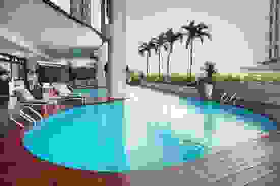 dorsett-kuala-lumpur-swimming-pool.jpg