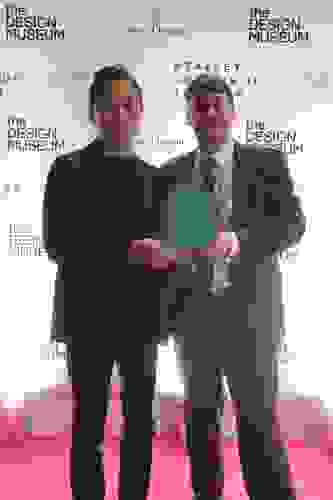 beazley-award.-left-mr.-takuo-nagahara-president-of-muji-europe-holdings.-right-dr.-jussi-suomela-partner-sensible-4.jpg
