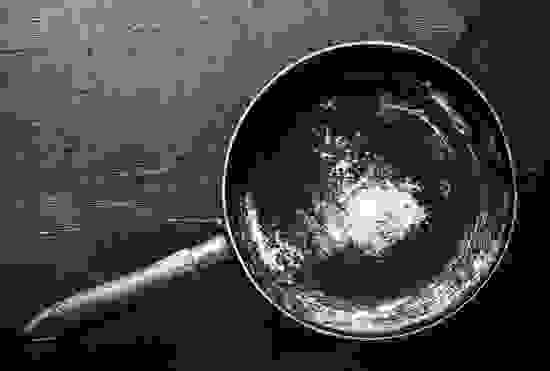 old-teflon-pan.jpg