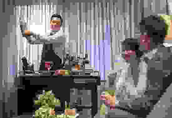 oakwood-premier-mobile-club-lounge_midres.jpg