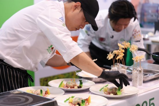 xianggangsushicishanpeng-e9-a3-aabi-e8-b3-bd.jpg