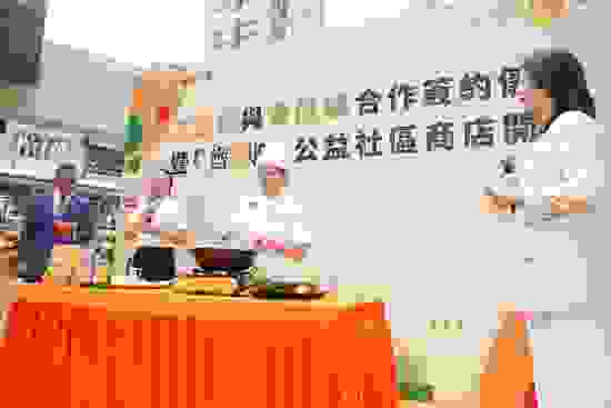 jiangxiwu-e8-b1-90-e8-b3-87shenzhu-e5-bb-9axiao-e5-b8-abfu-e7-8f-be-e5-a0-b4yan-e7-b9-b9dedao-e9-a2-a8wei.jpg