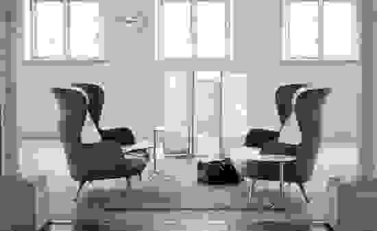 ro-sofa.jpg