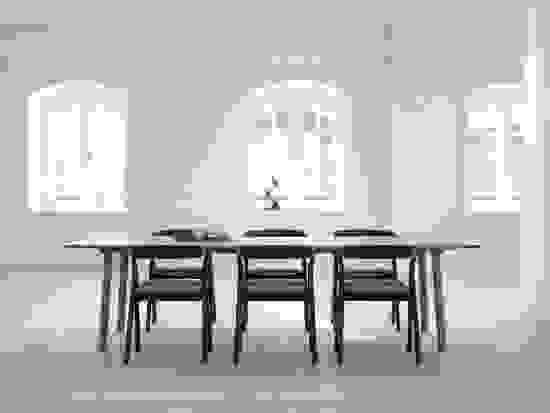 taro-table.jpg