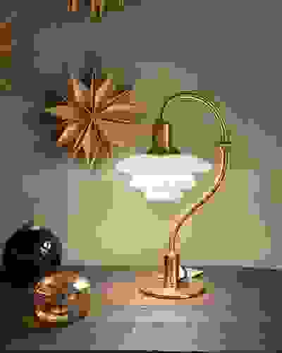 ph-2-2-the-question-mark-table-lamp1.jpg